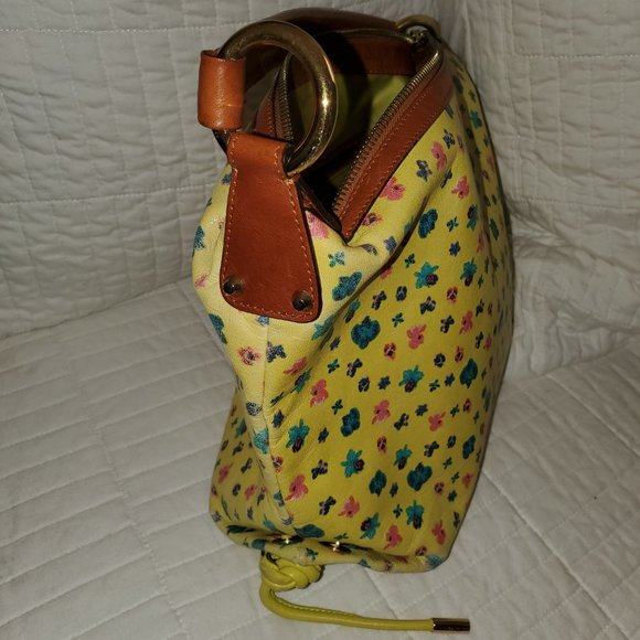 Versace Limited Production Yellow Bag Purse, Silk inner pouch - Picture 10 of 16